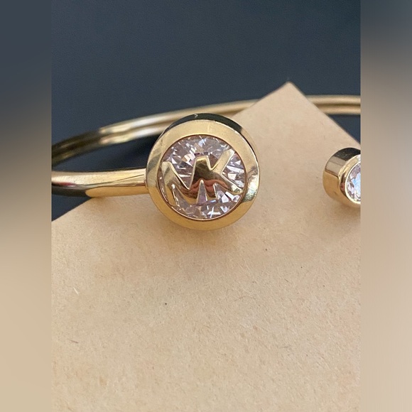 Michael Kors open cuff crystal bracelet - Picture 3 of 9